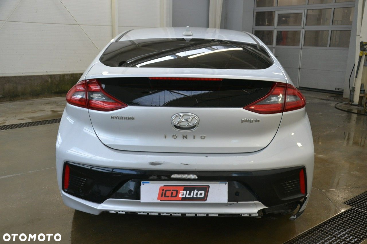Hyundai IONIQ - 6