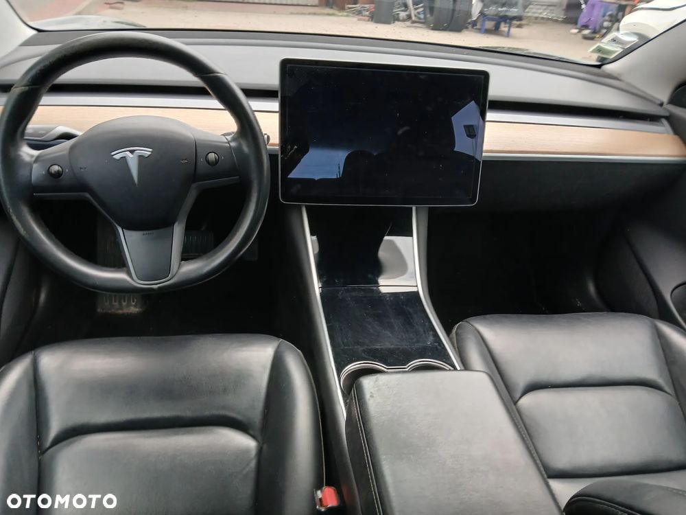 Tesla Model 3 Langstreckenbatterie Allradantrieb Dual Motor Performance - 8