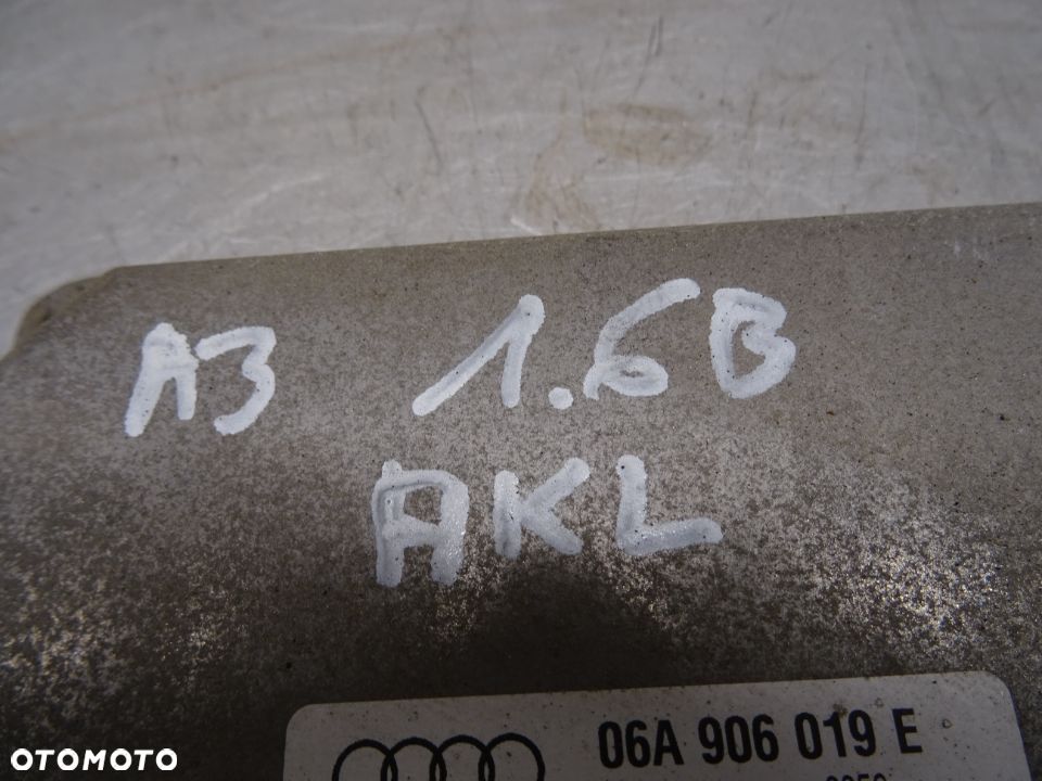 AUDI A3 8L HB 3D 96-00 STEROWNIK KOMPUTER SILNIKA 06A906019E - 2