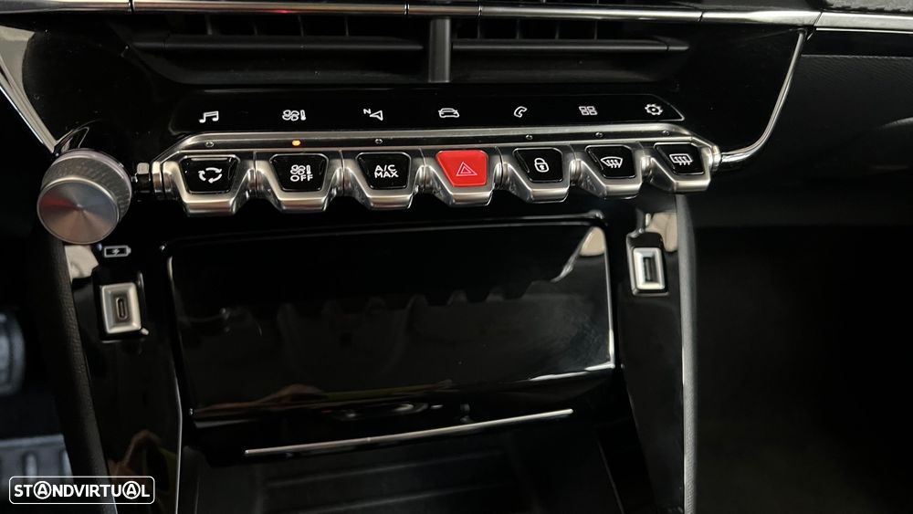 Peugeot 2008 1.2 PureTech Allure Pack EAT8 - 16