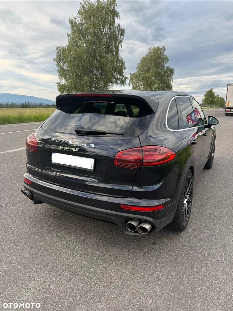 Porsche Cayenne - 4