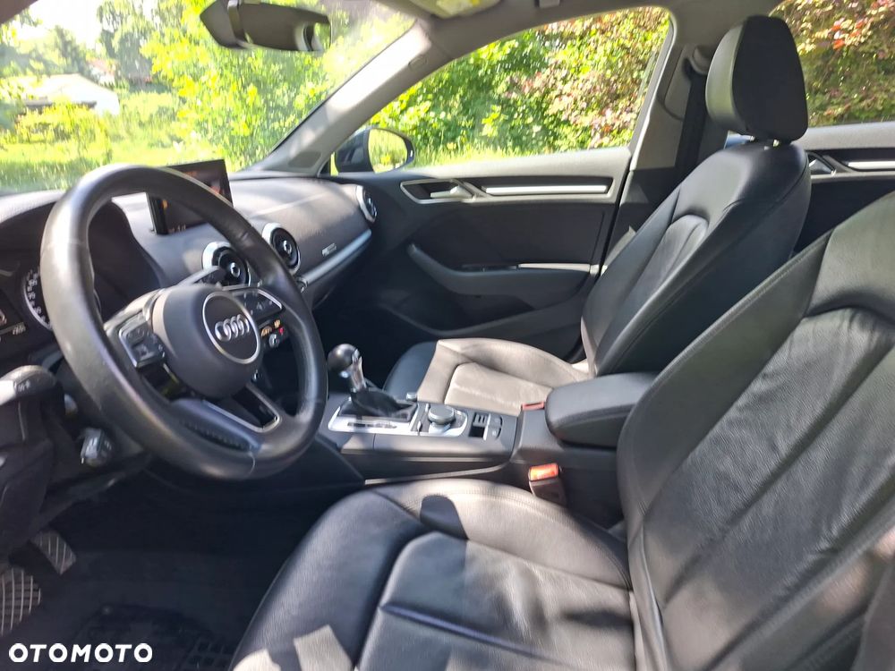 Audi A3 Sportback 1.6 TDI S tronic - 14