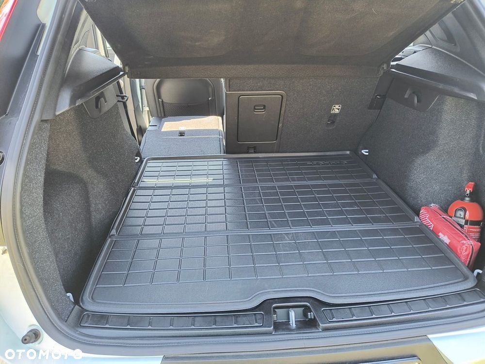 Volvo XC 40 B5 B AWD Geartronic RDesign - 31
