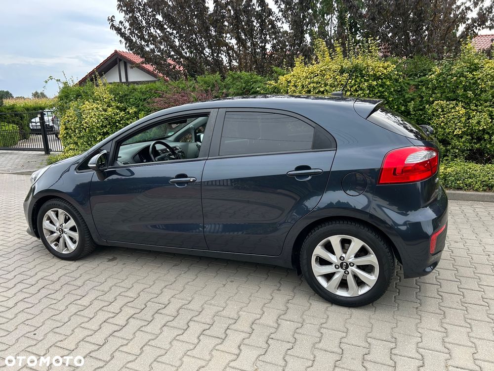 Kia Rio 1.4 M - 9