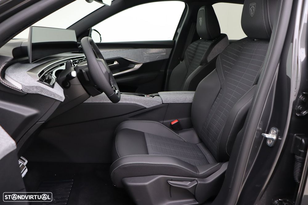 Peugeot E-3008 GT - 8