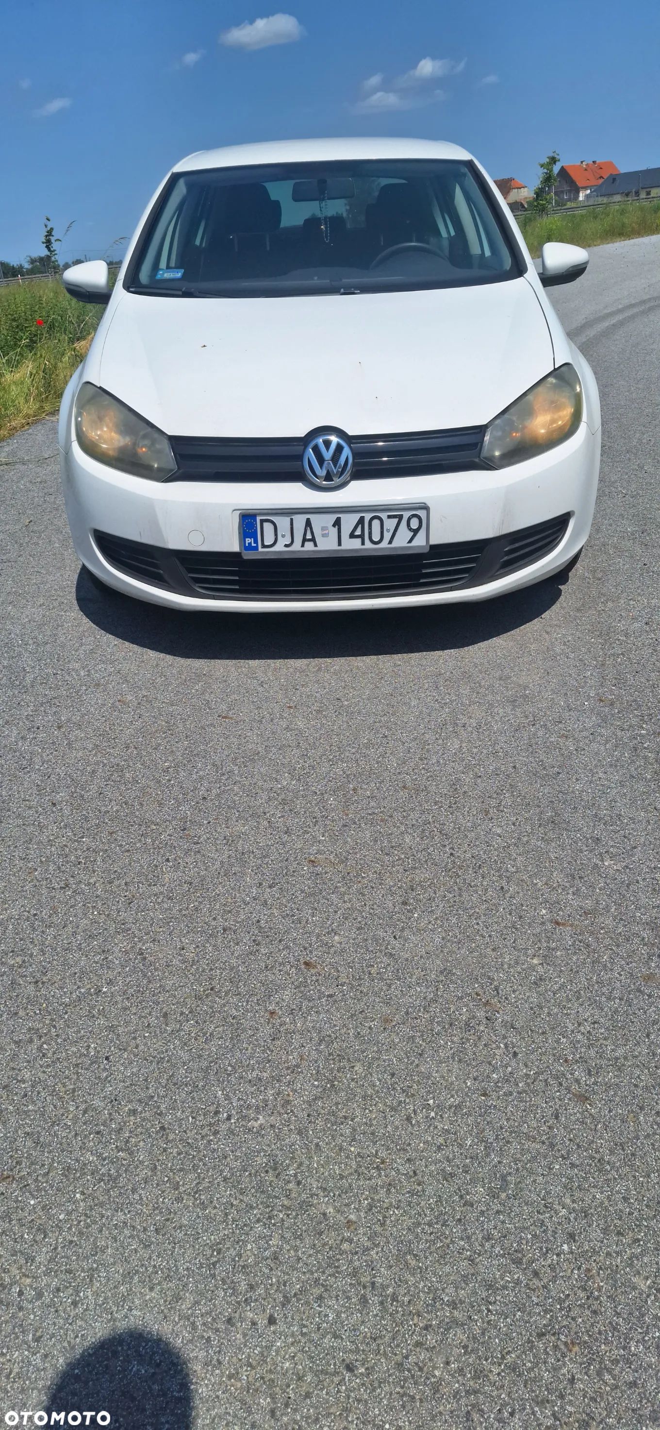 Volkswagen Golf - 1