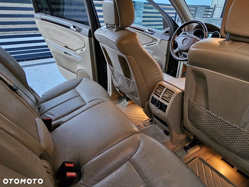 Mercedes-Benz GL 320 CDI - 17
