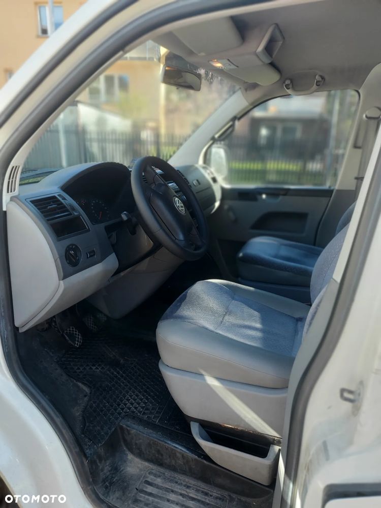 Volkswagen Transporter T5 - 6