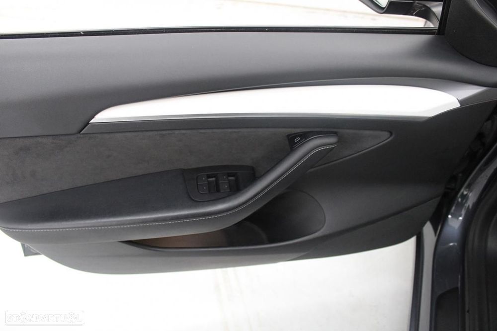 Tesla Model 3 Long-Range Dual Motor AWD - 10