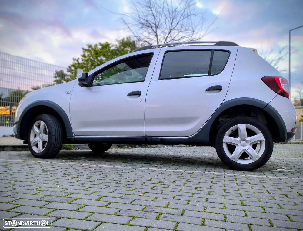 Dacia Sandero 0.9 TCe Stepway - 1