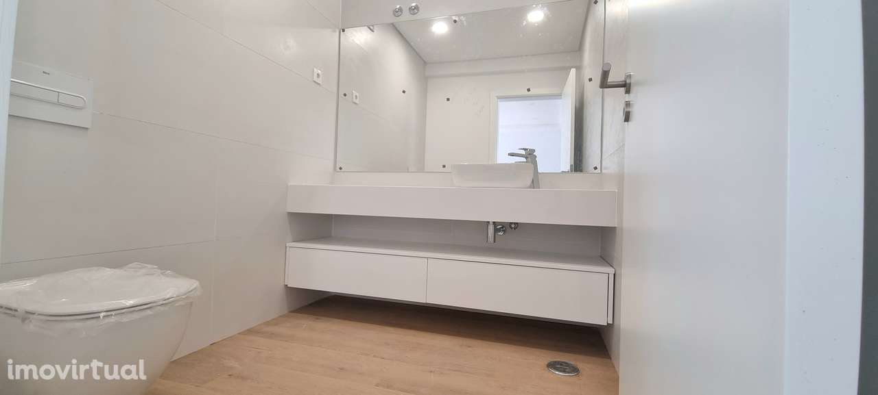 P/Venda Moradia T4+1, Localizada na Costa da Caparica - Almada. - Grande imagem: 5/36