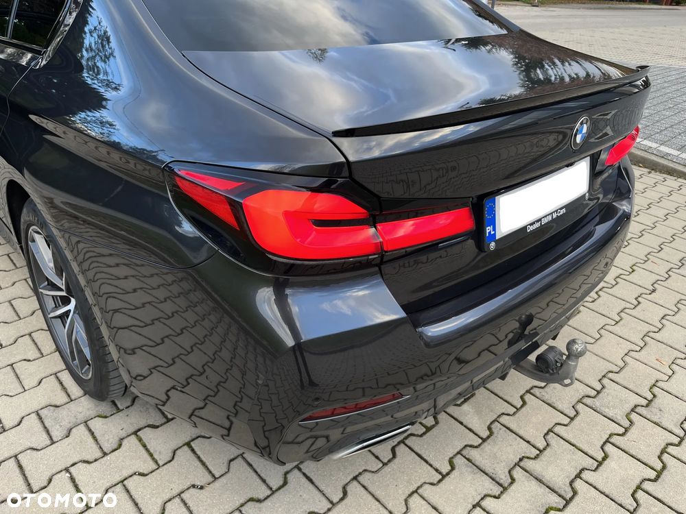 BMW Seria 5 ver-540d-xdrive-mhev-m-sport-sport - 17