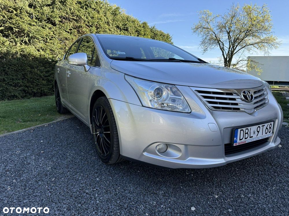 Toyota Avensis 1.8 Style - 32