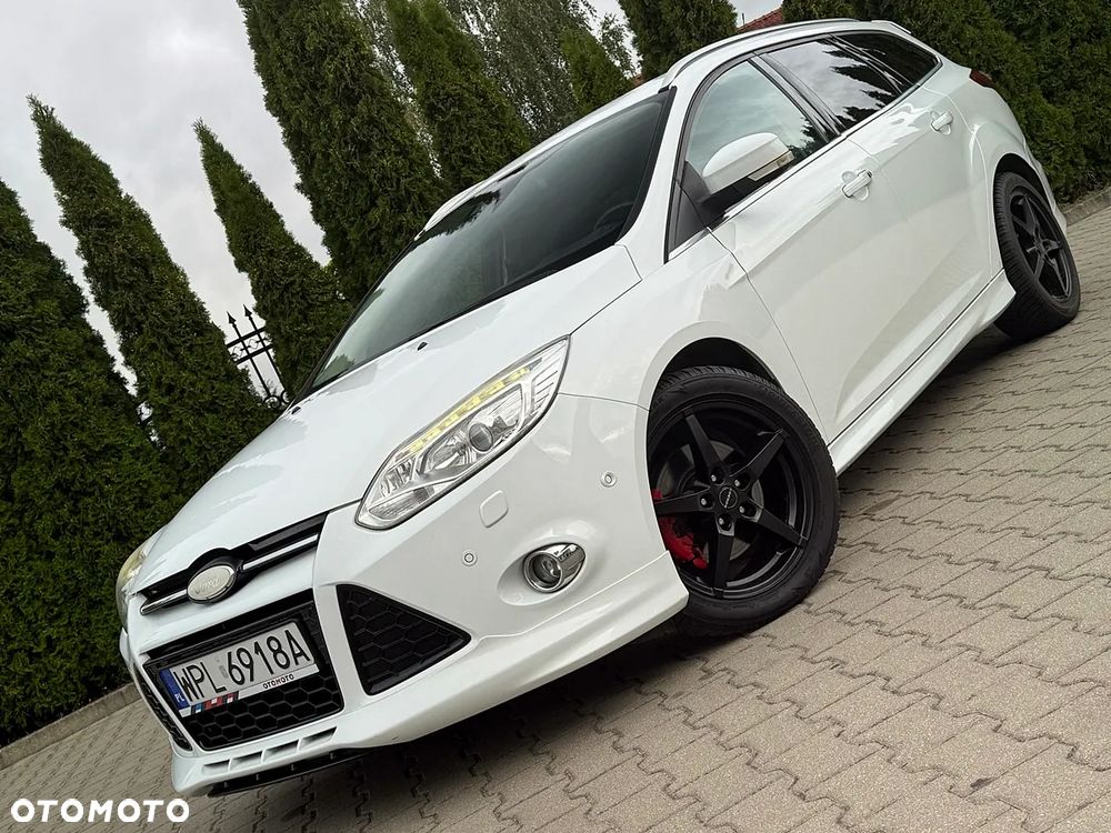 Ford Focus 1.6 EcoBoost Titanium - 1