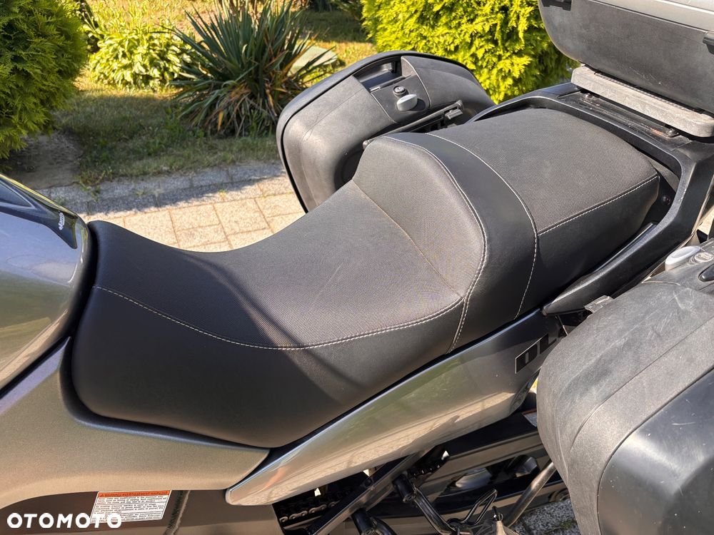 Suzuki V-STROM - 10