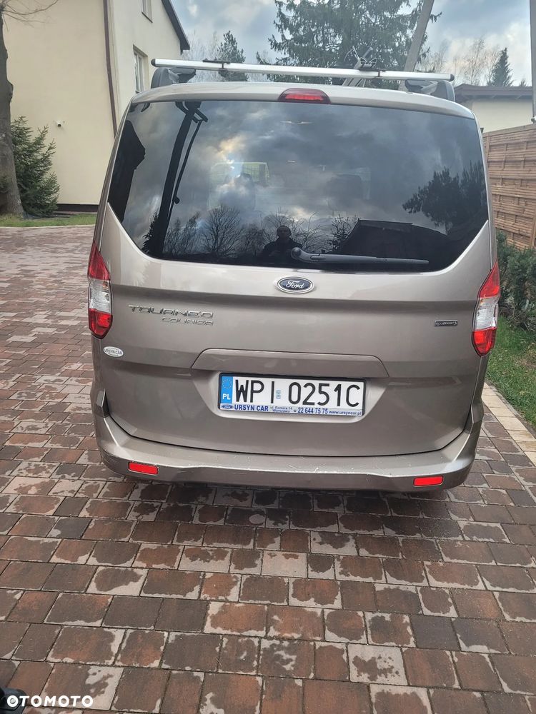 Ford Tourneo Courier 1.0 EcoBoost Titanium - 2