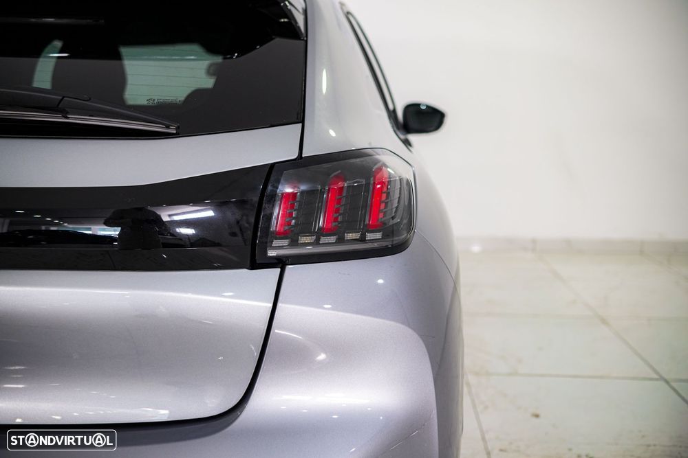 Peugeot 208 1.2 PureTech Allure - 13