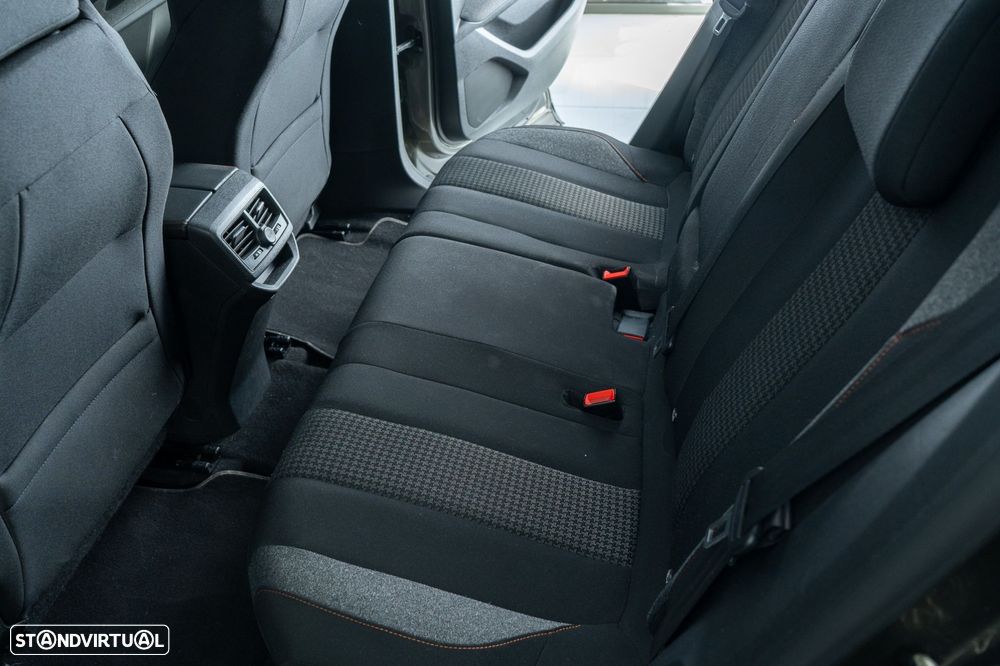 Peugeot 3008 1.5 BlueHDi Active Pack EAT8 - 10