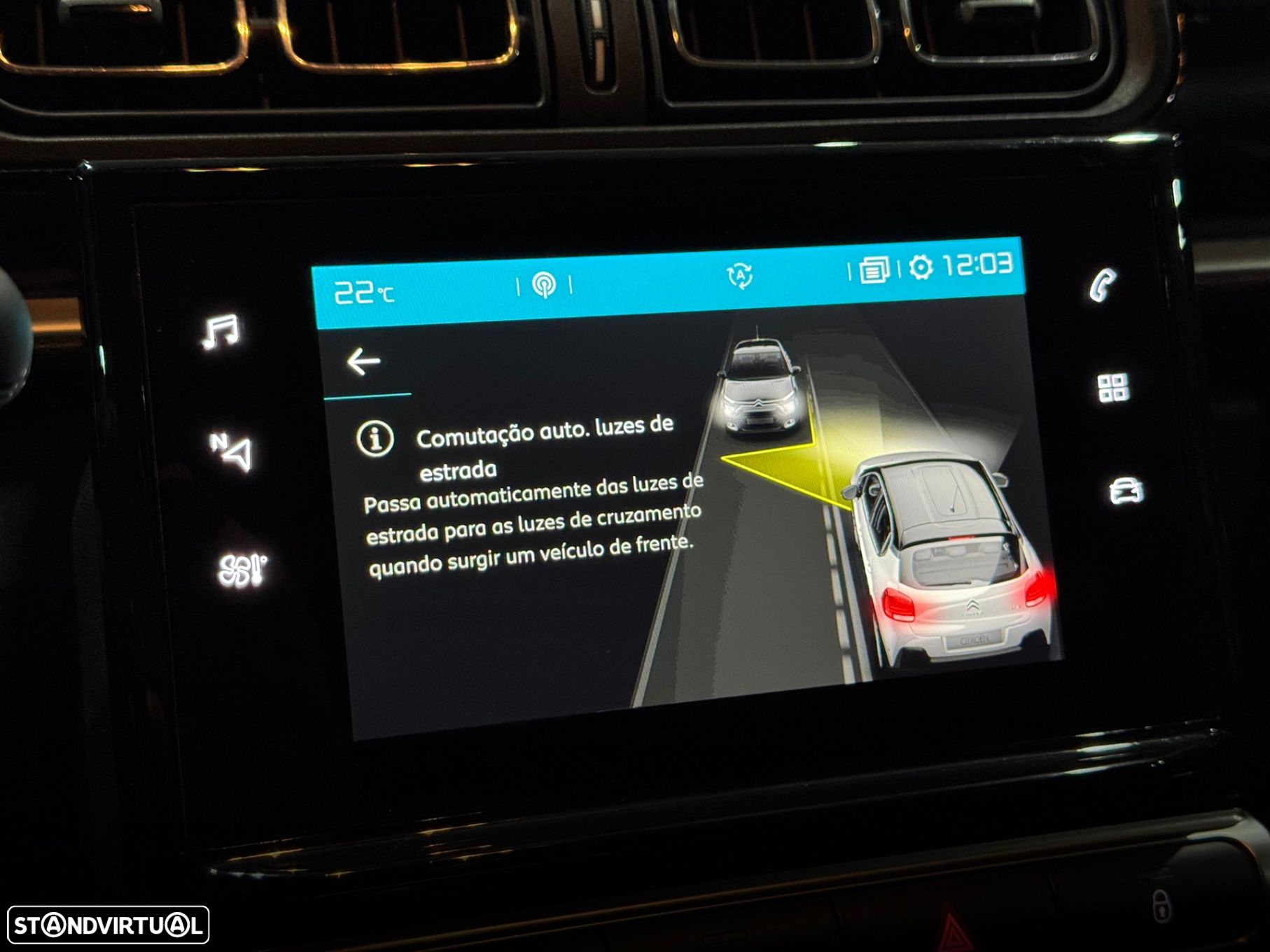 Citroën C3 1.2 PureTech Shine EAT6 - 25