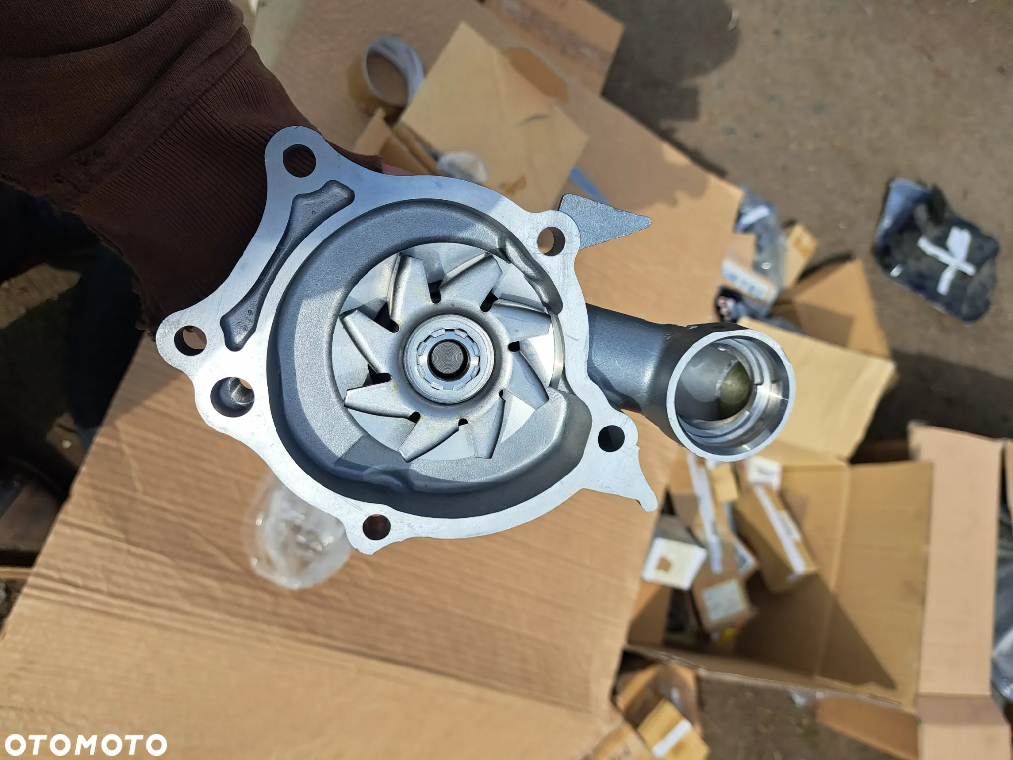 Pompa Wody Mitsubishi Lancer Galant Colt MD997128 1.8 Diesel Water Pump - 3