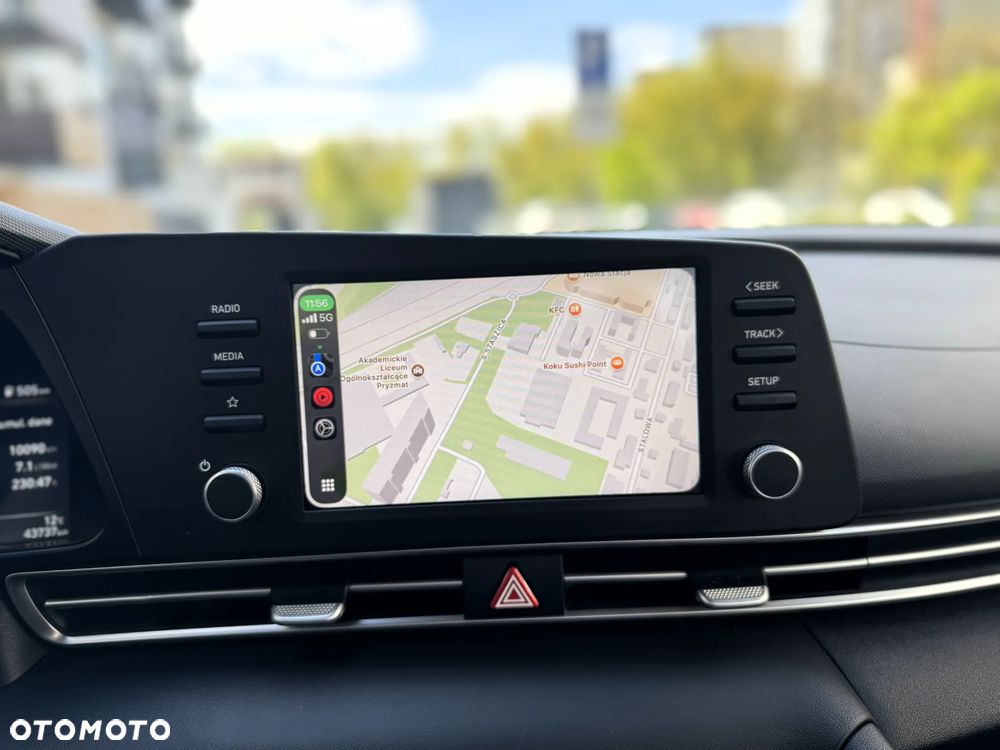 Hyundai Elantra 1.6 Smart CVT - 20