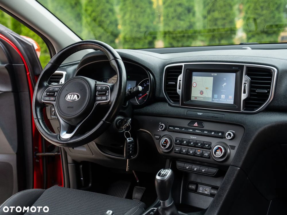 Kia Sportage 1.6 T-GDI AWD VISION - 28