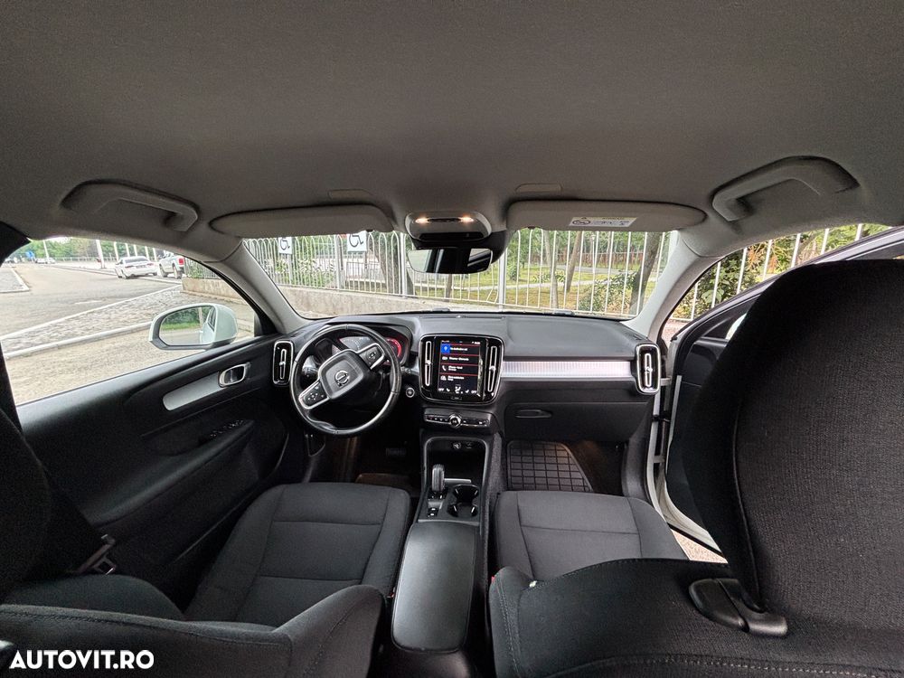 Volvo XC 40 D3 AWD Momentum - 2