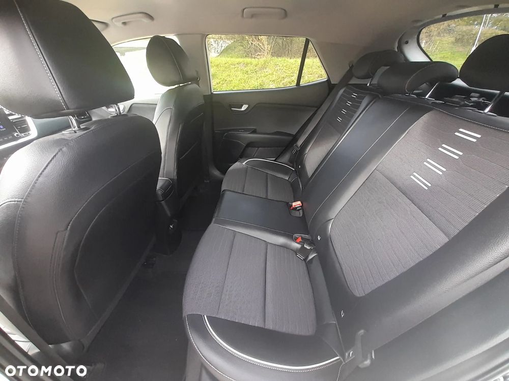 Kia Stonic 1.0 T-GDI GT Line DCT - 28