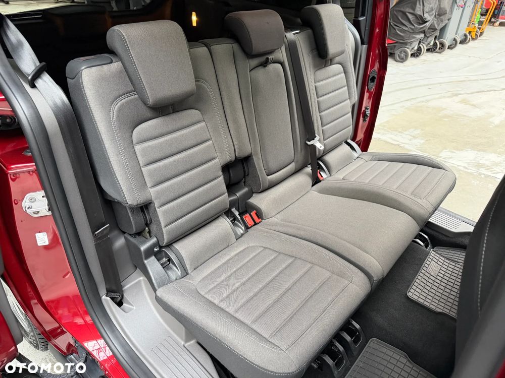 Ford Tourneo Connect Grand - 15