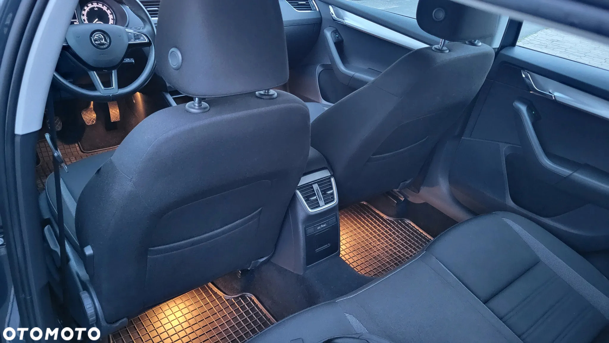 Skoda Octavia 1.5 TSI ACT Ambition - 17