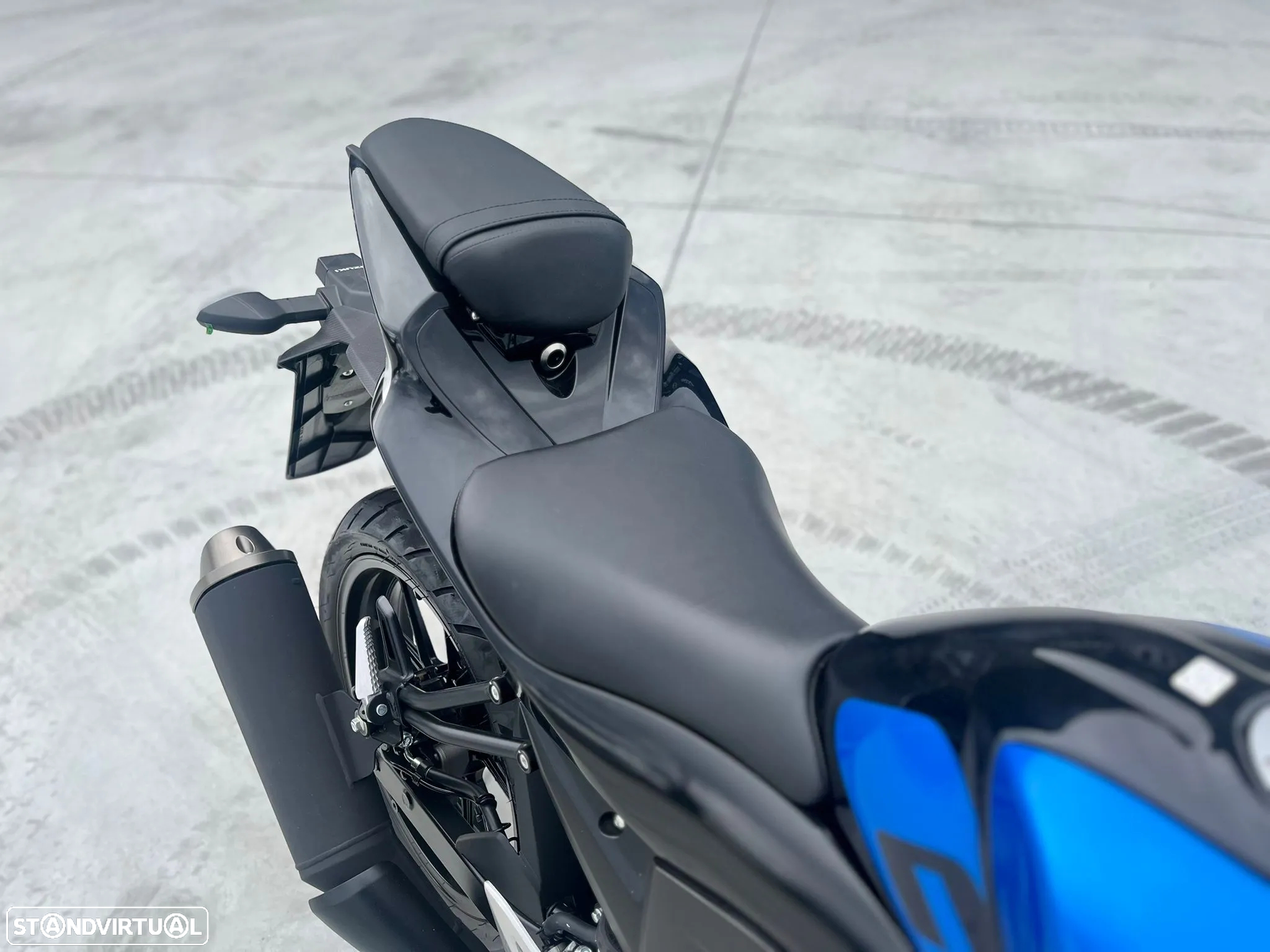 Suzuki GSX S 125 A - 11