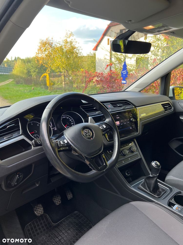 Volkswagen Touran 1.6 TDI BMT SCR Trendline - 13