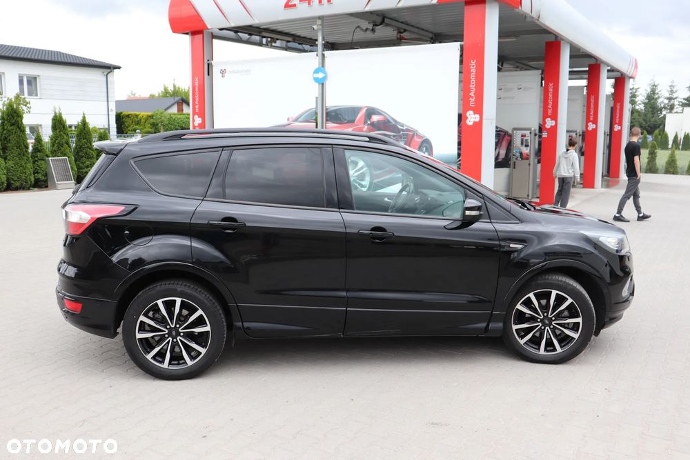 Ford Kuga 1.5 EcoBoost 2x4 ST-Line - 29