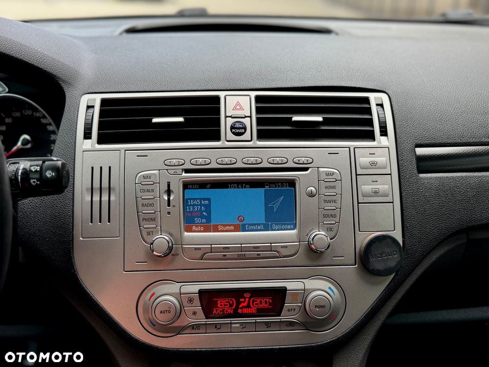 Ford Kuga 2.0 TDCi 4x4 Titanium - 14