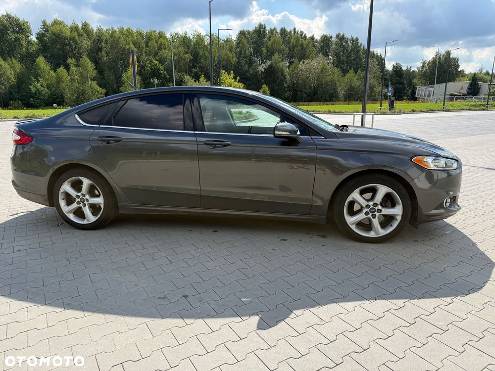 Ford Fusion - 9