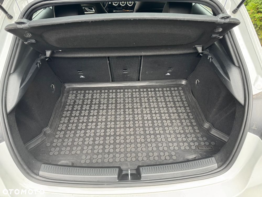 Mercedes-Benz Klasa A 180 AMG Line 7G-DCT - 15