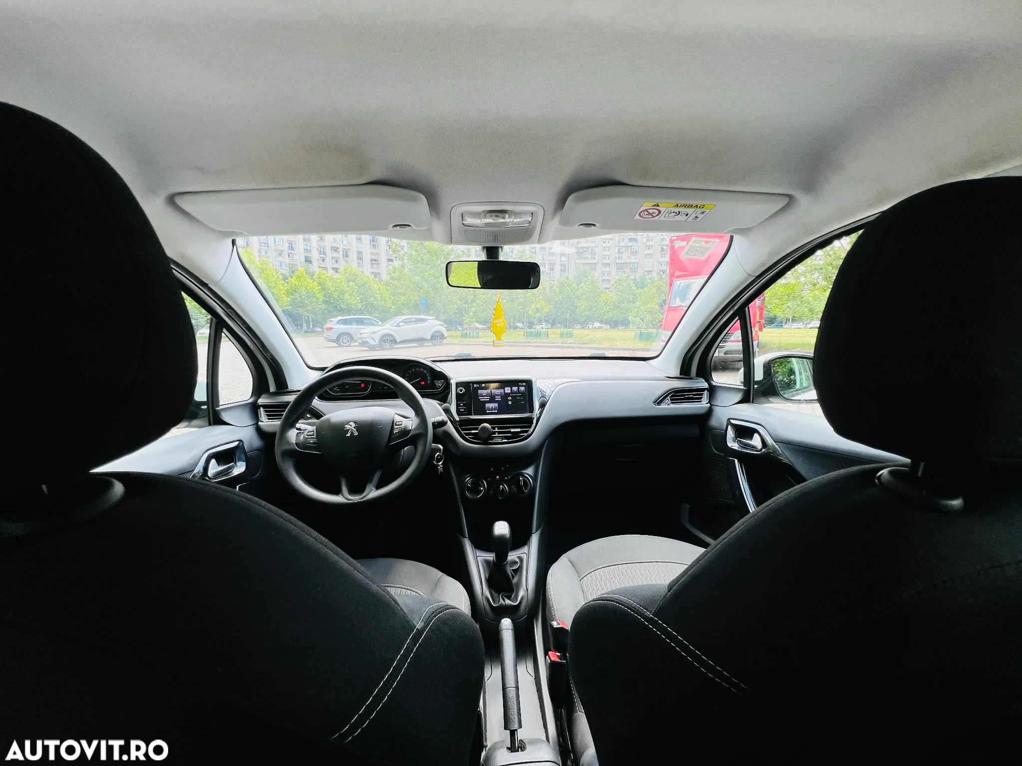 Peugeot 208 1.2 L PureTech Active - 22
