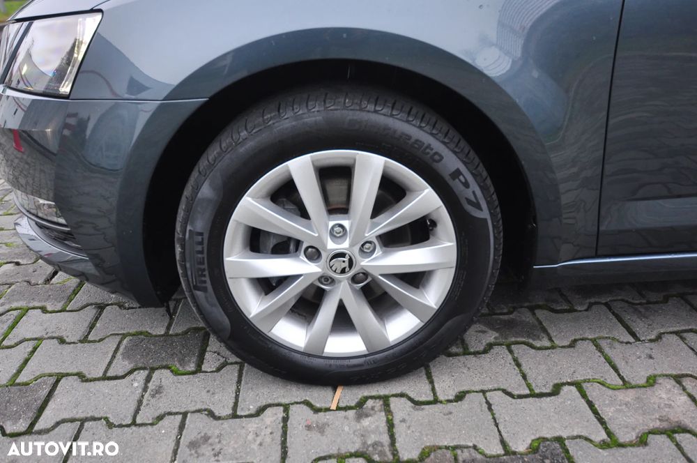 Skoda Octavia 1.5 TSI ACT DSG Ambition - 10