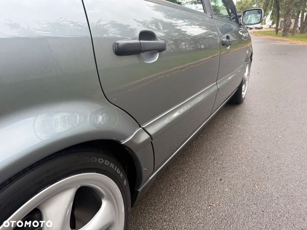 Volkswagen Passat - 18