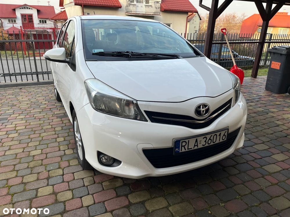 Toyota Yaris 1.0 Sol - 2