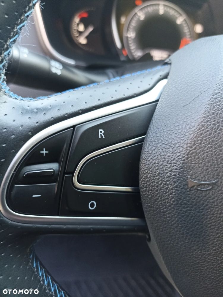 Renault Megane ENERGY dCi 130 GT LINE - 25