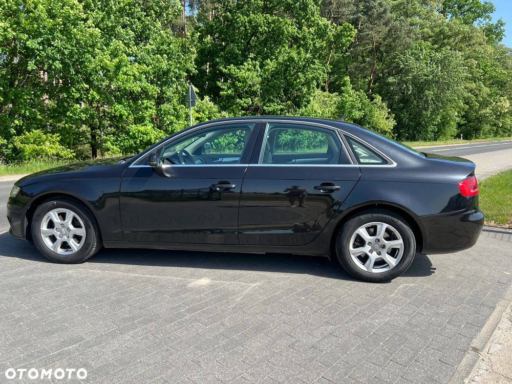 Audi A4 Limousine - 5