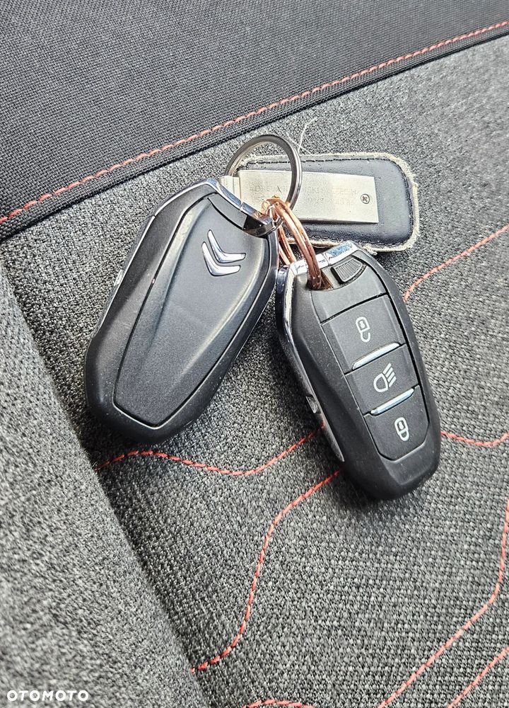 Citroën C3 1.2 PureTech Shine S&S - 36