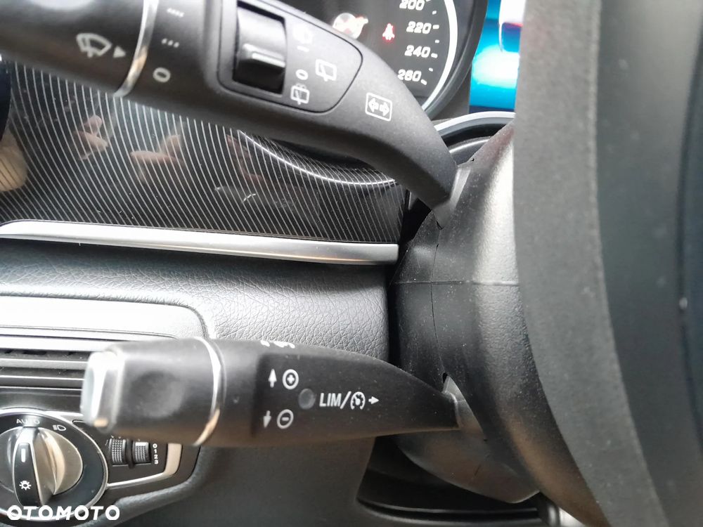 Mercedes-Benz Klasa V 220 d 9G-Tronic (d³ugi) - 13