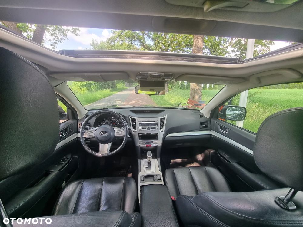 Subaru Outback 2.5i Comfort AT - 25