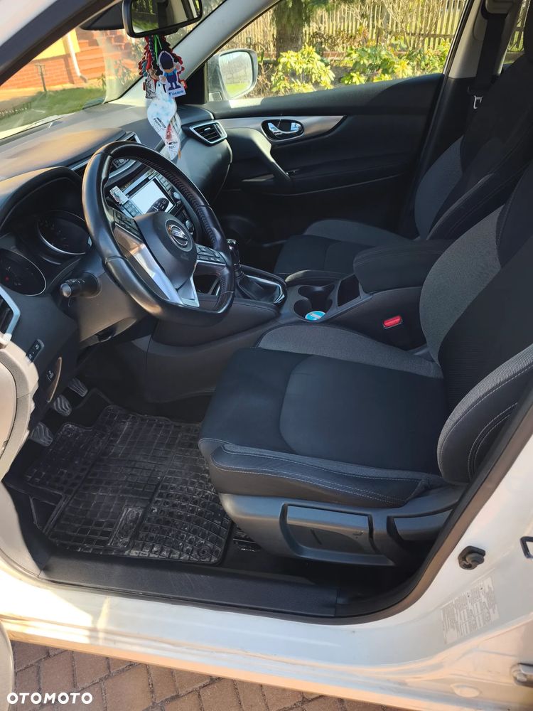 Nissan Qashqai 1.6 DCi 4x4 N-Connecta - 13