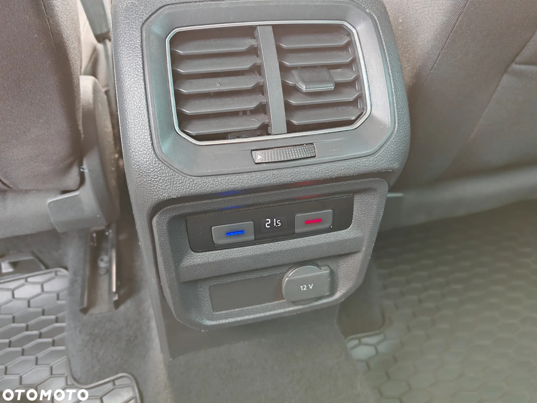 Volkswagen Tiguan 2.0 TDI SCR DSG - 12