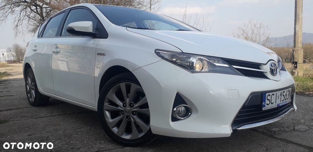 Toyota Auris - 1