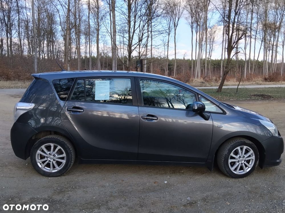 Toyota Verso 2.0 D-4D 2010 7os - 9