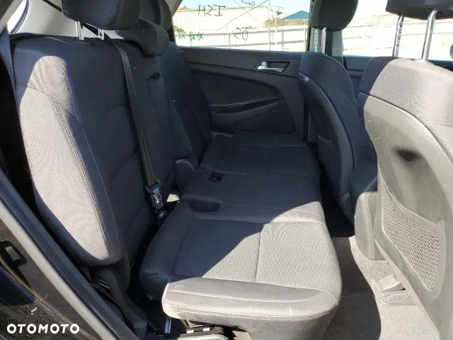 Hyundai Tucson - 11